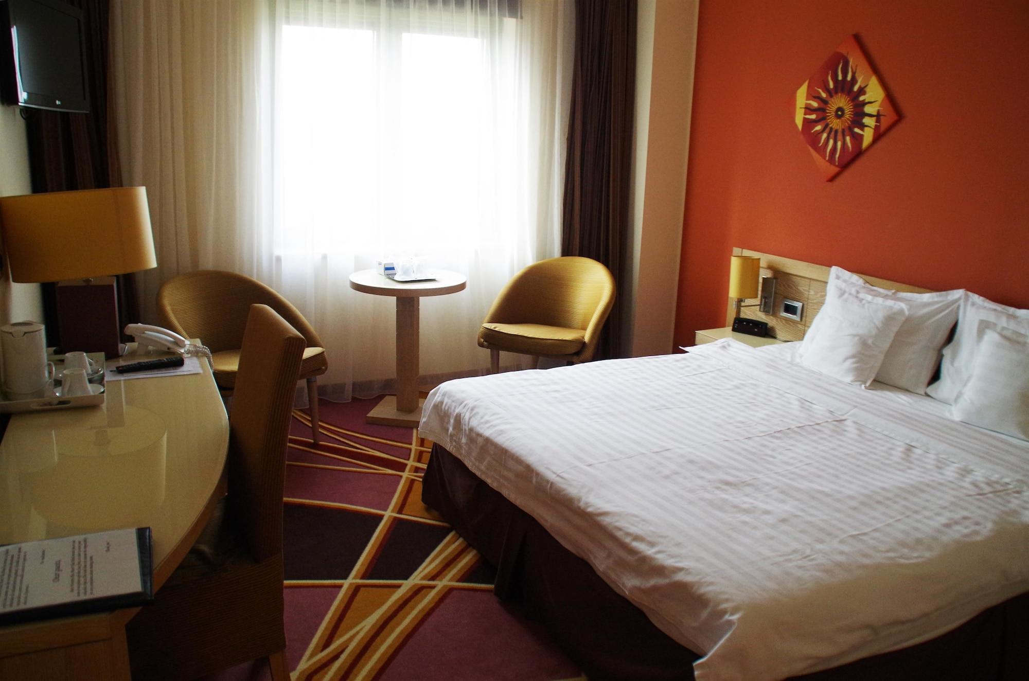 Mari Vila Hotel Bucureşti Ngoại thất bức ảnh